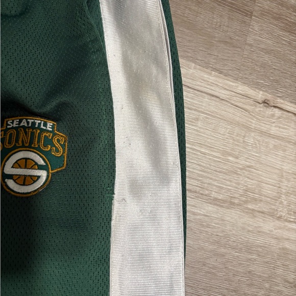 Vintage Seattle SuperSonics NBA Teraway warm up pants. - Picture 6 of 8